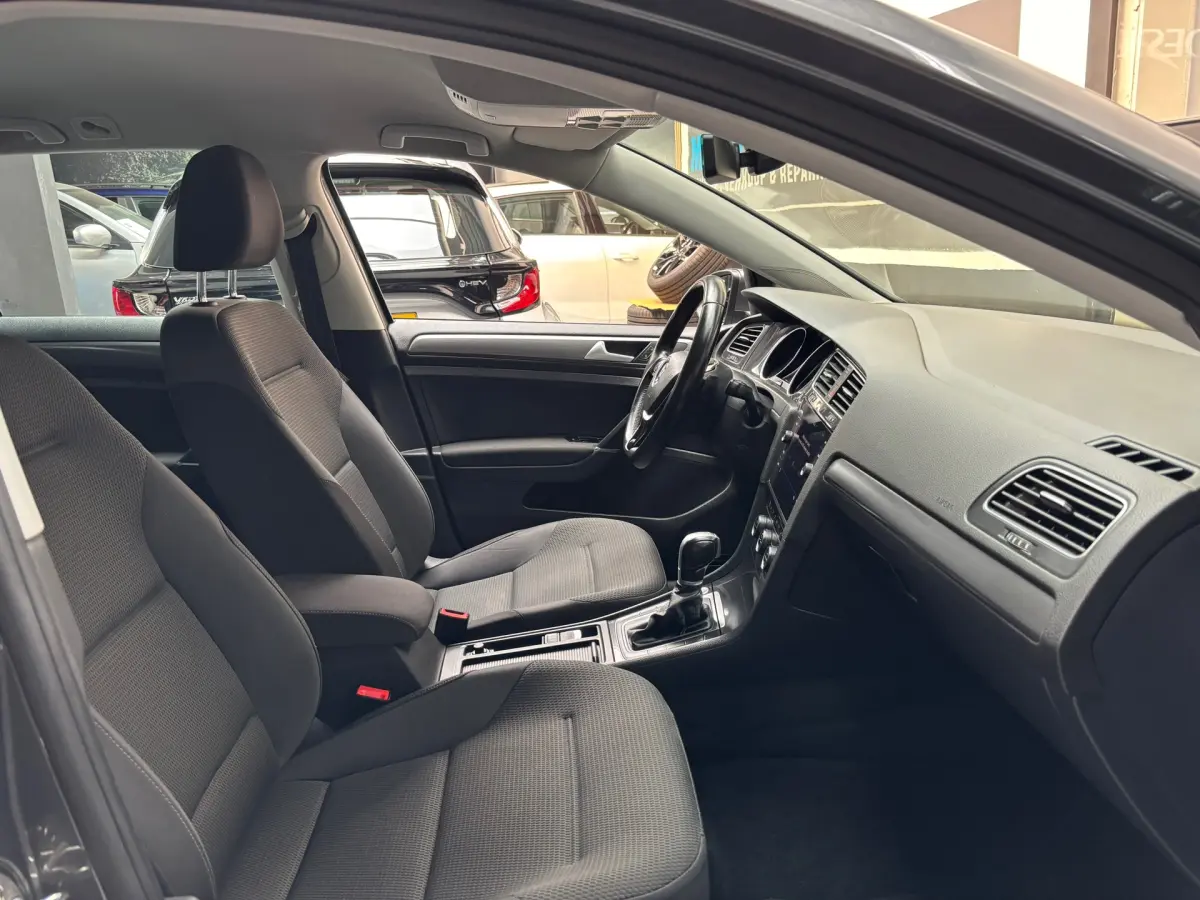 Golf Variant 1.5 TSI Comfortline Business / Camera / Carplay