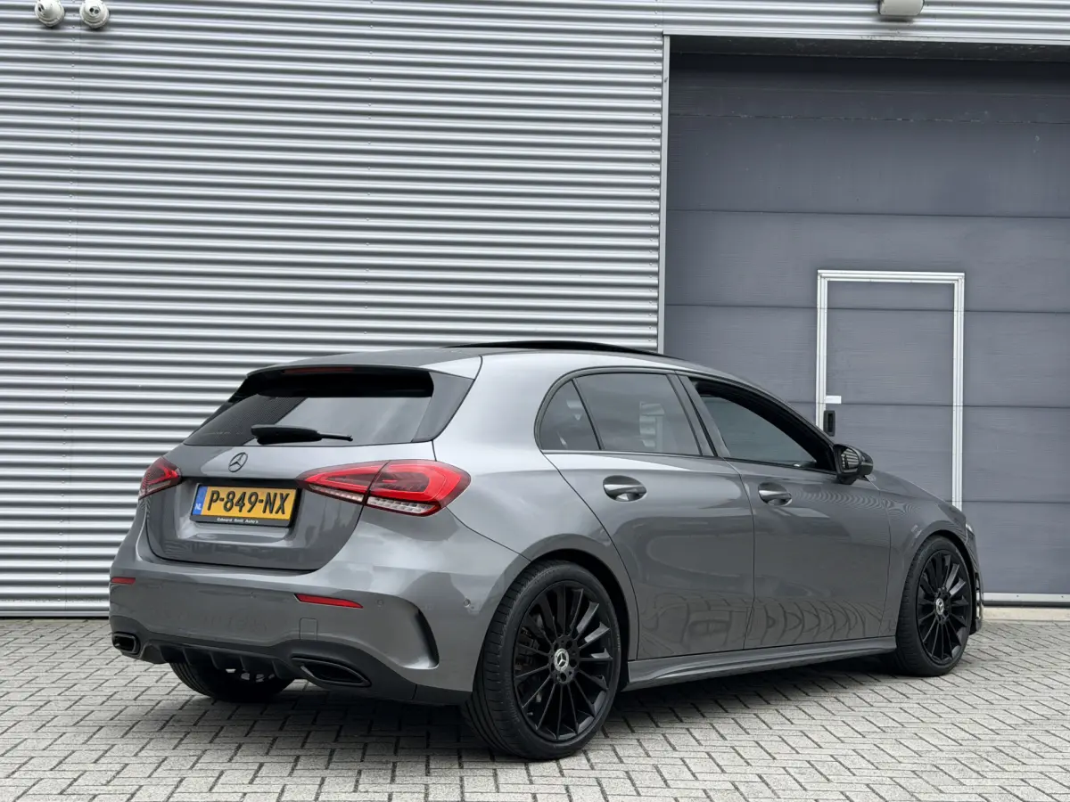 A-Klasse 250 Premium I Aut. I AMG I Leder I Pano.dak I Leder I Camera I Carplay