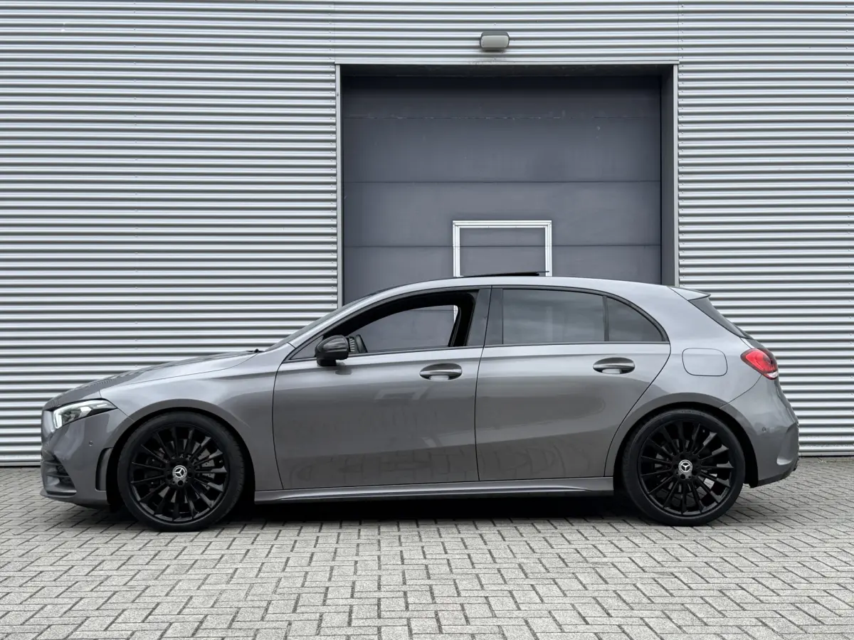 A-Klasse 250 Premium I Aut. I AMG I Leder I Pano.dak I Leder I Camera I Carplay