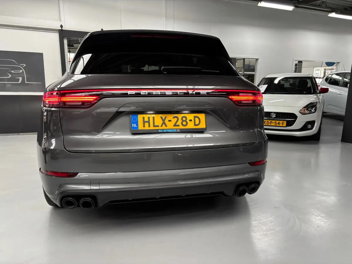 Cayenne 3.0 E-Hybrid / Panorama / Sport