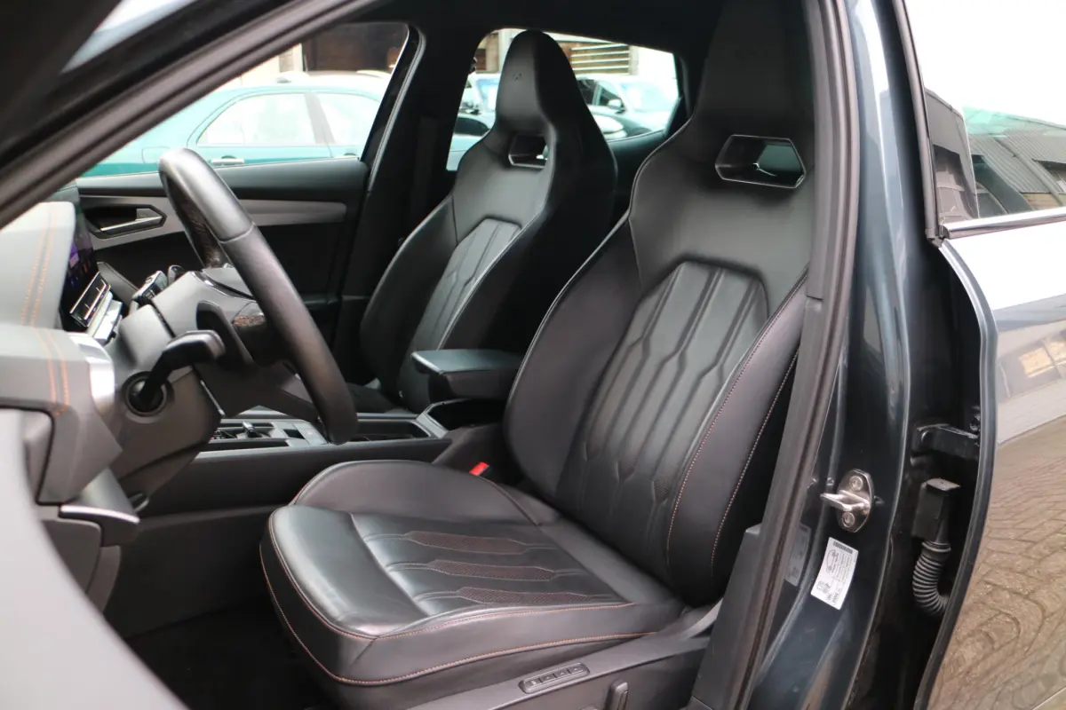 Formentor 1.4 e-Hybrid VZ Performance | PHEV | Trekhaak | Camera |