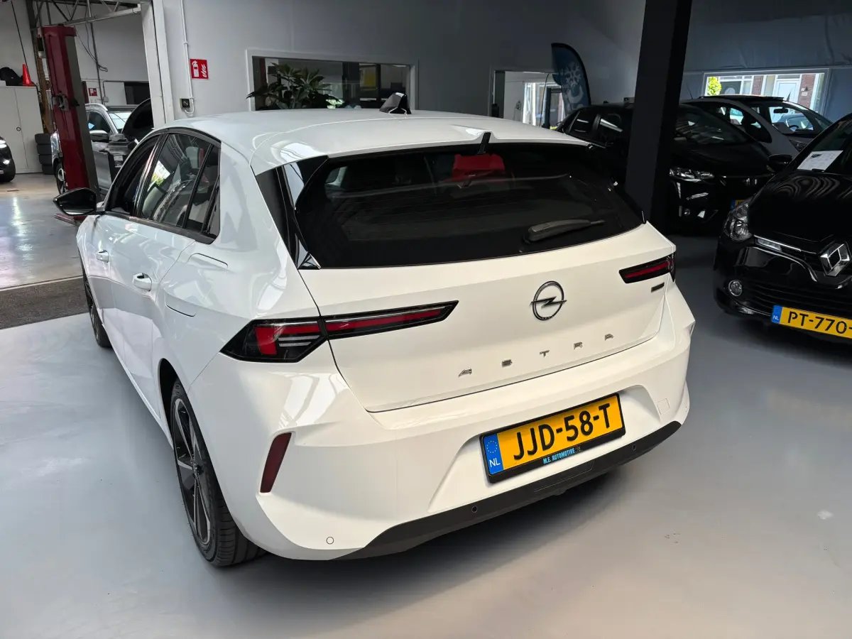 Astra 1.6 Hybrid Edition Carplay