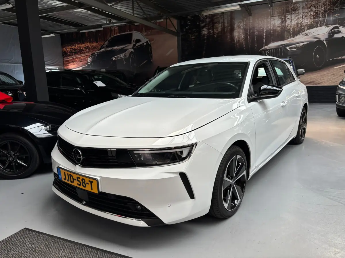 Astra 1.6 Hybrid Edition Carplay