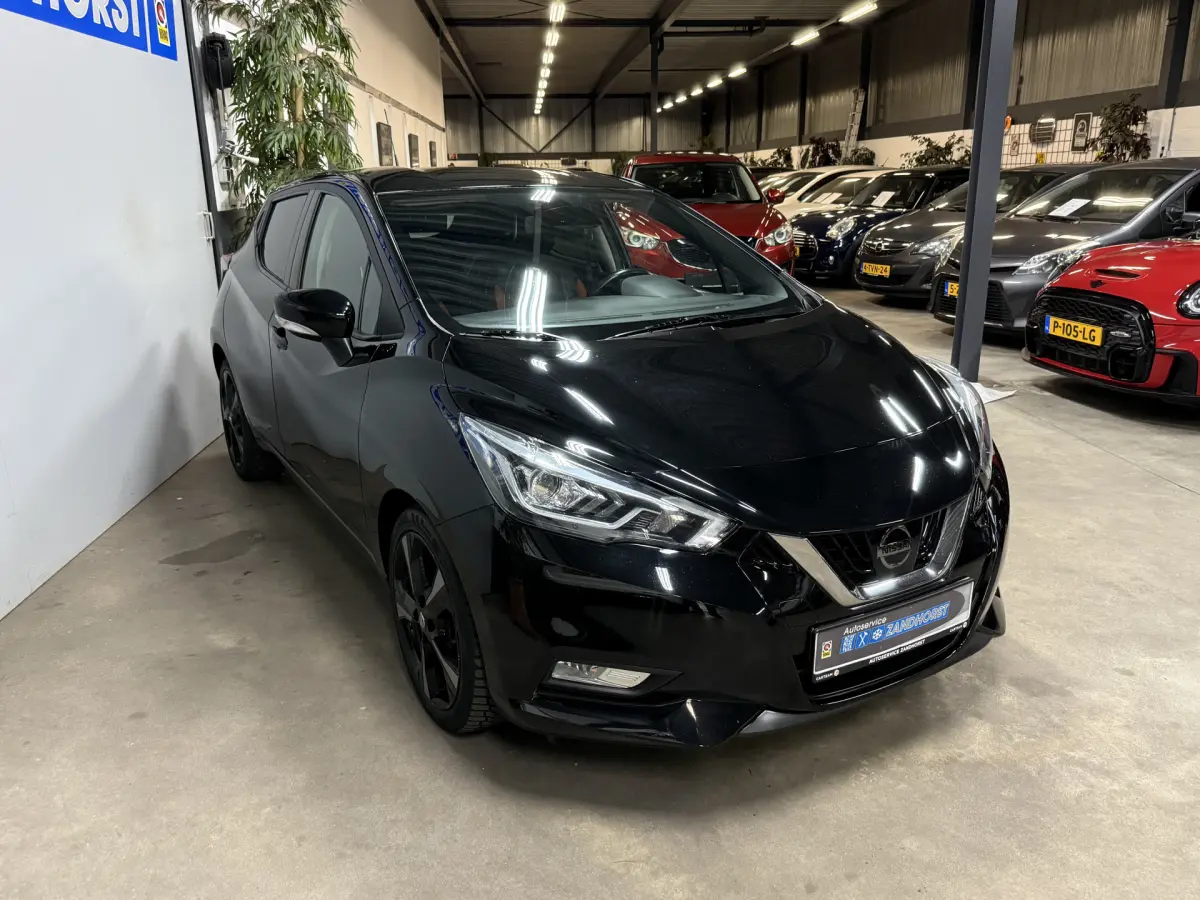 Micra 1.0L Acenta // Led koplampen // Navi // Ecc