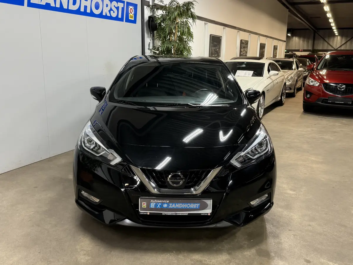 Micra 1.0L Acenta // Led koplampen // Navi // Ecc
