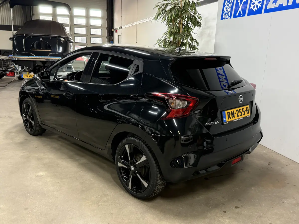 Micra 1.0L Acenta // Led koplampen // Navi // Ecc