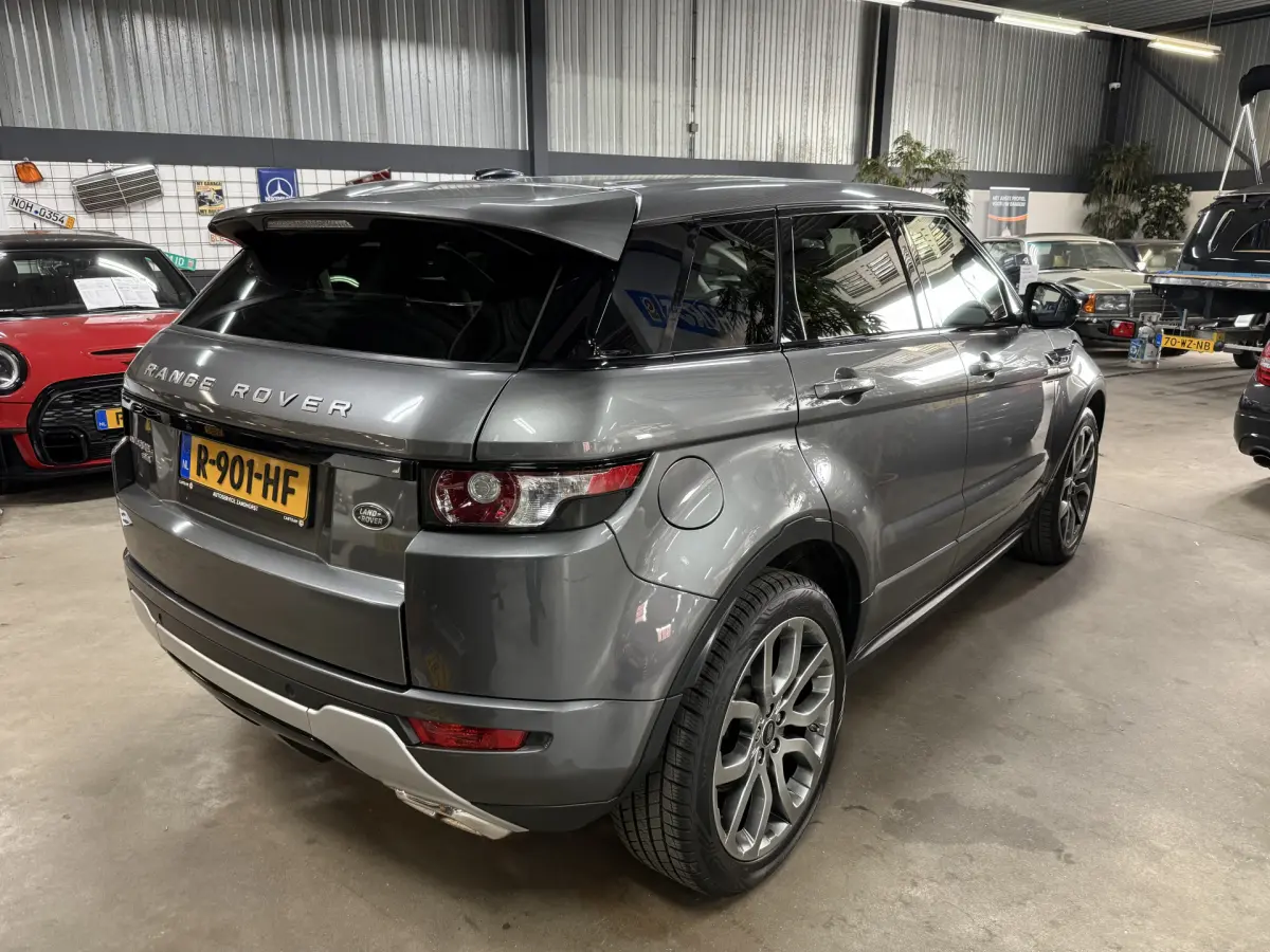 Range Rover Evoque 2.0 Si 4WD Prestige Business Edition // Leer // Meridian