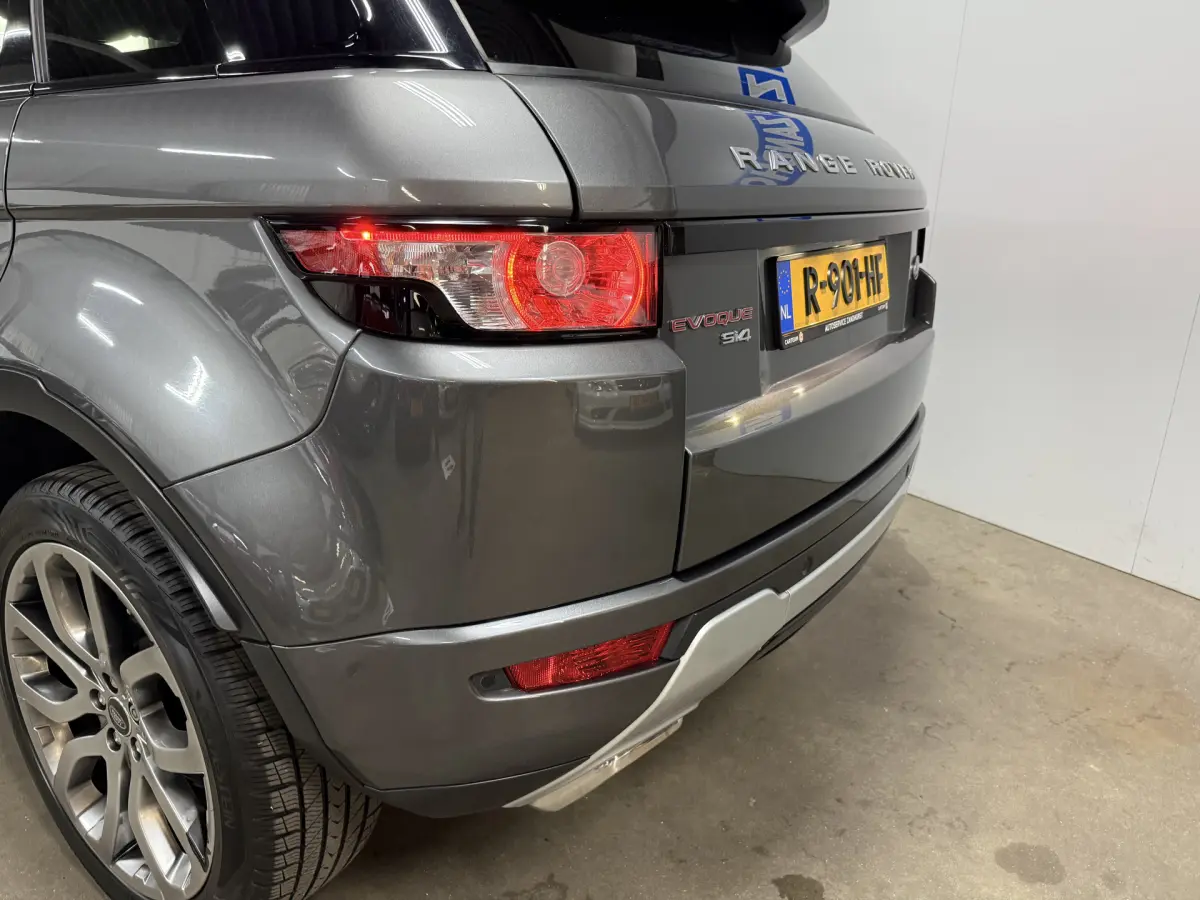 Range Rover Evoque 2.0 Si 4WD Prestige Business Edition // Leer // Meridian