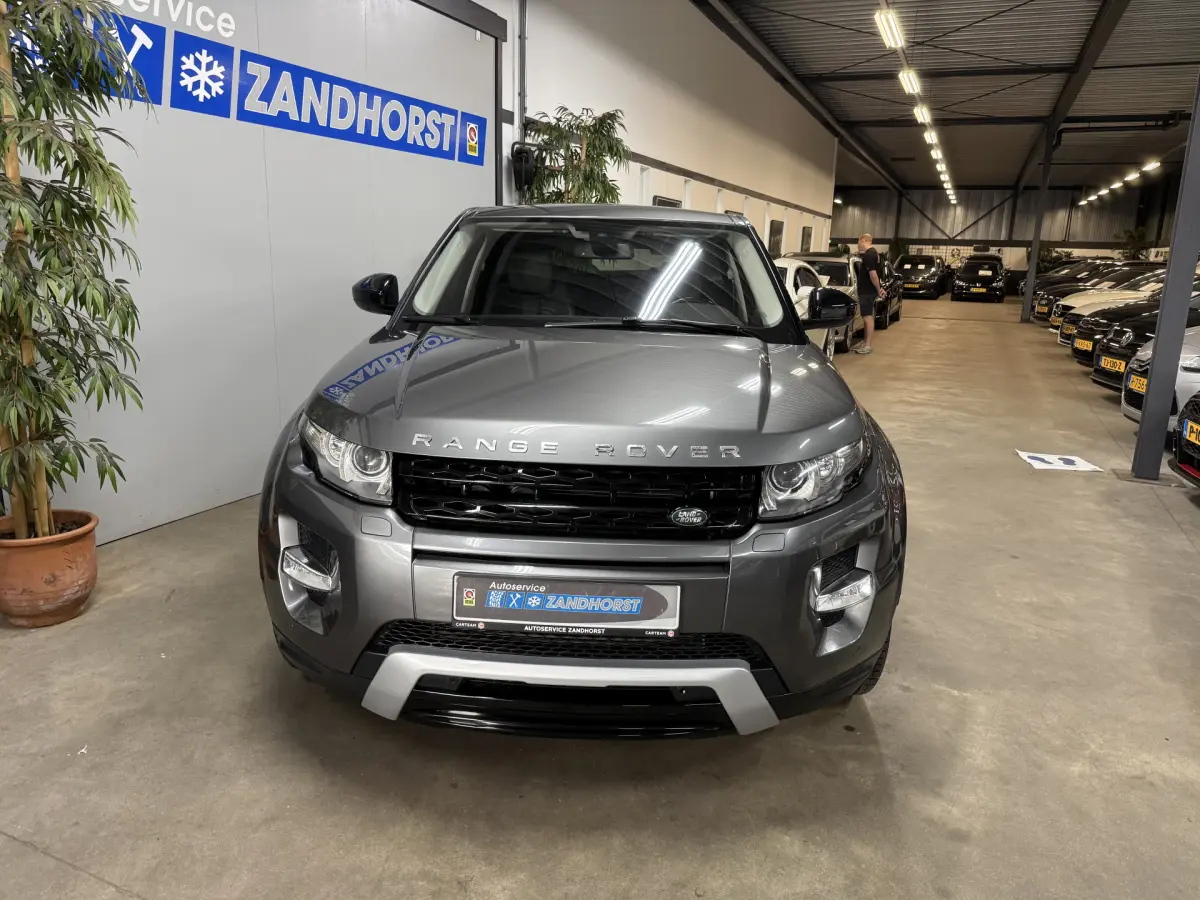 Range Rover Evoque 2.0 Si 4WD Prestige Business Edition // Leer // Meridian