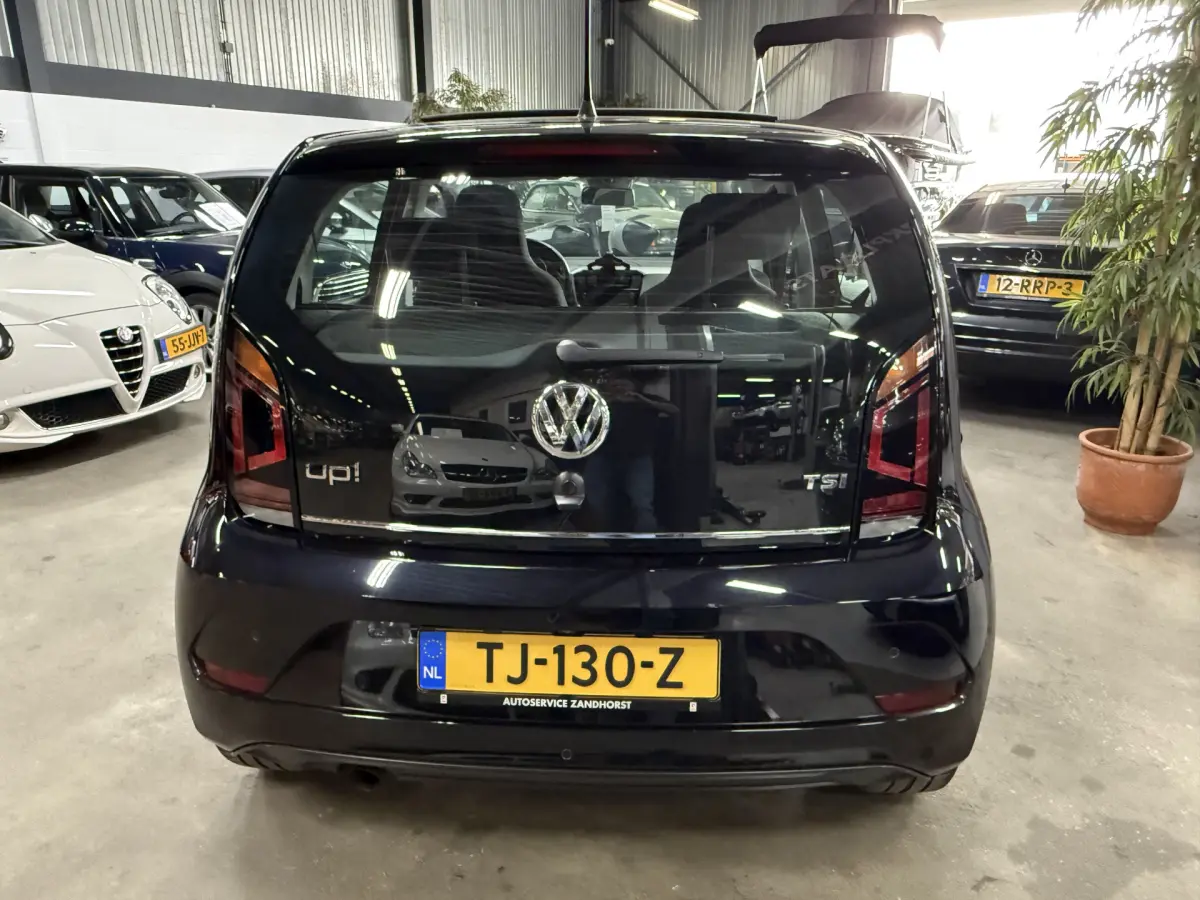 up! 1.0 TSI BMT high up! // Panodak // Ecc // Stoelverw. // PDC // Cruise//90PK!!!