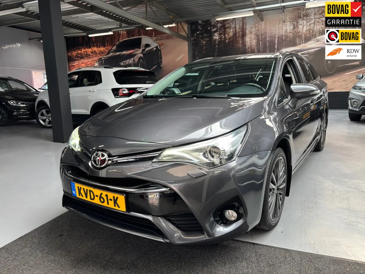 Avensis Touring Sports 1.8 VVT-i SkyView Edition / Camera