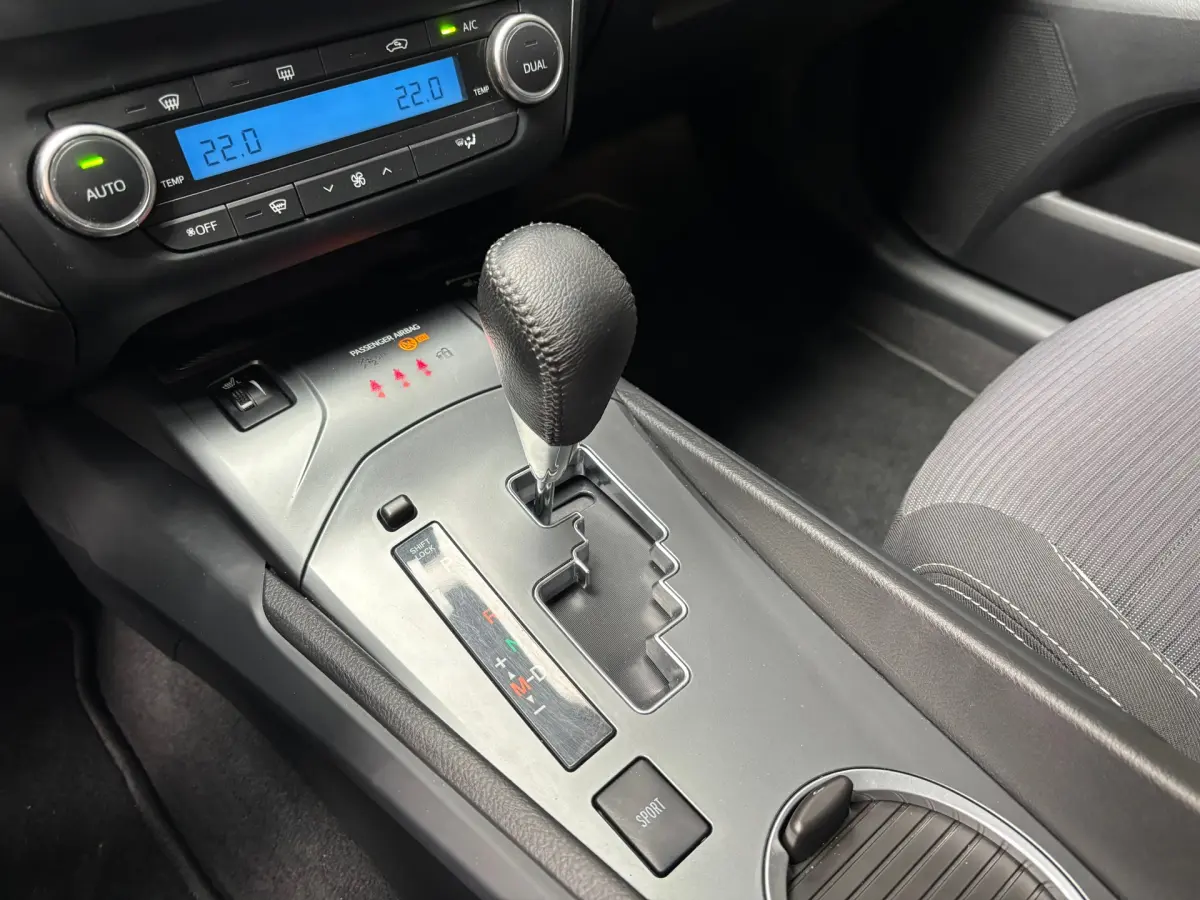 Avensis Touring Sports 1.8 VVT-i SkyView Edition / Camera
