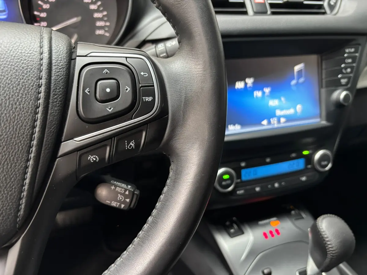 Avensis Touring Sports 1.8 VVT-i SkyView Edition / Camera