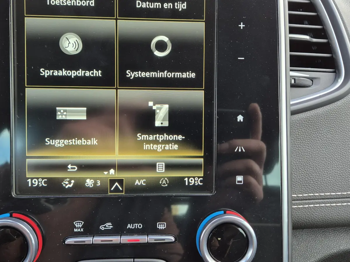 Grand Scénic 1.3 TCe 140 Techno 7pers. Camera, Blind Spot detectie, Navigatie, All Season banden