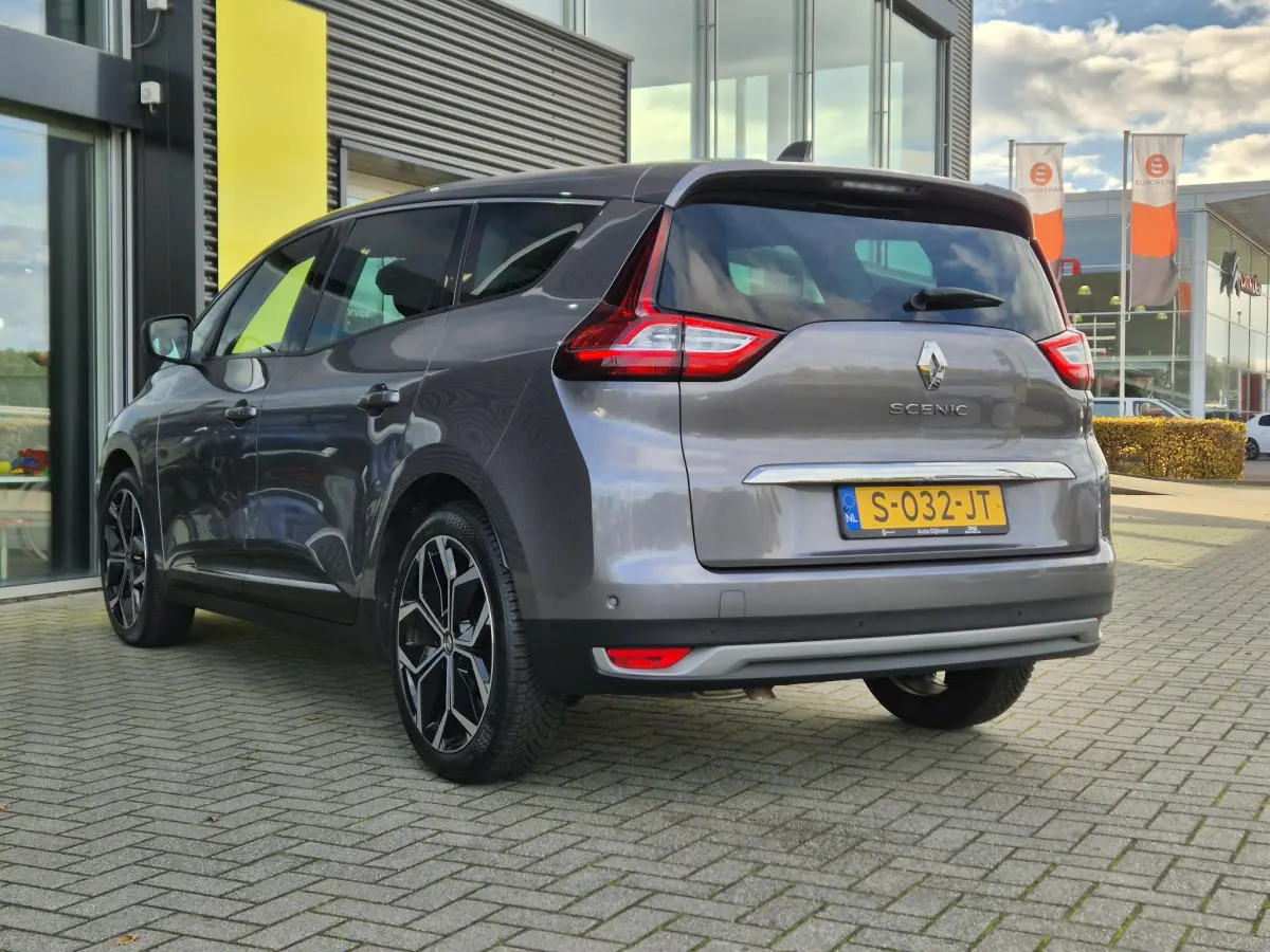 Grand Scénic 1.3 TCe 140 Techno 7pers. Camera, Blind Spot detectie, Navigatie, All Season banden