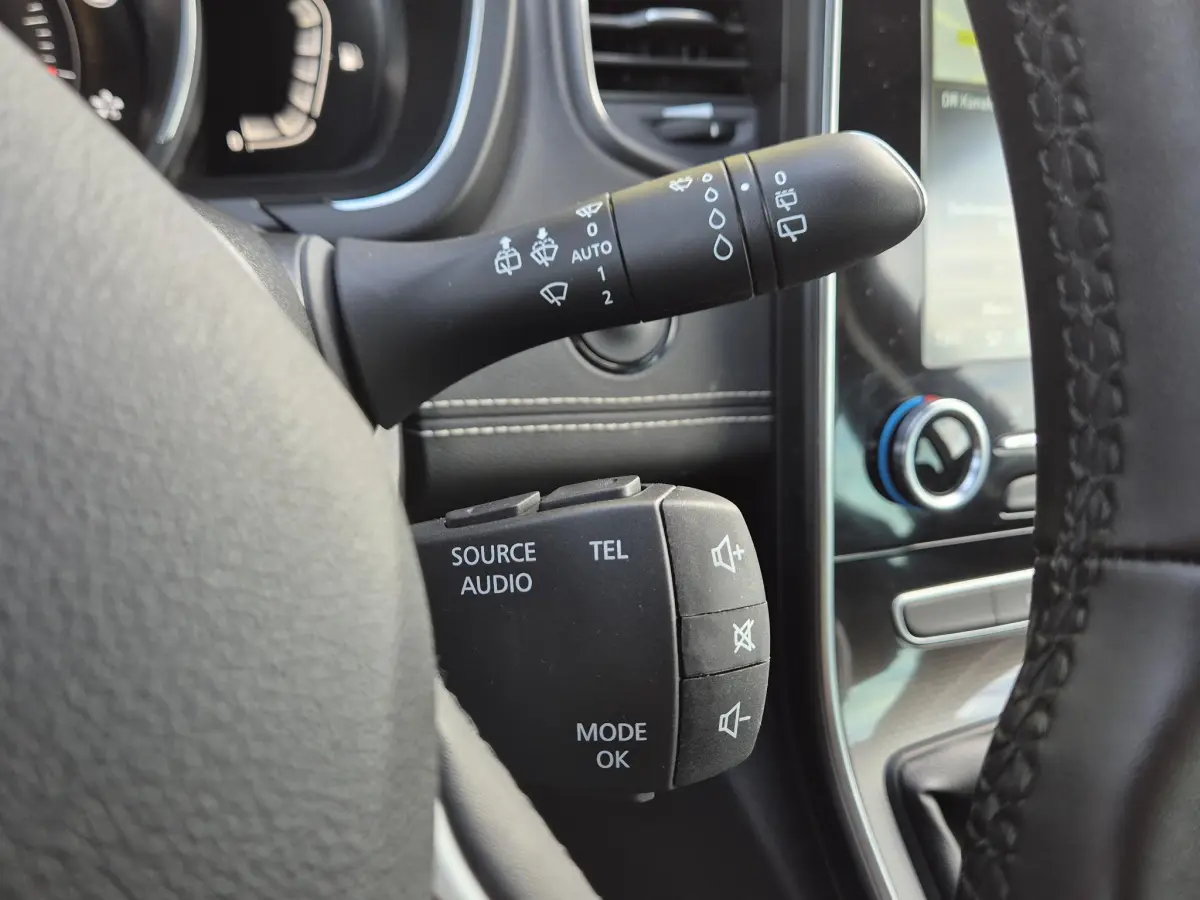 Grand Scénic 1.3 TCe 140 Techno 7pers. Camera, Blind Spot detectie, Navigatie, All Season banden