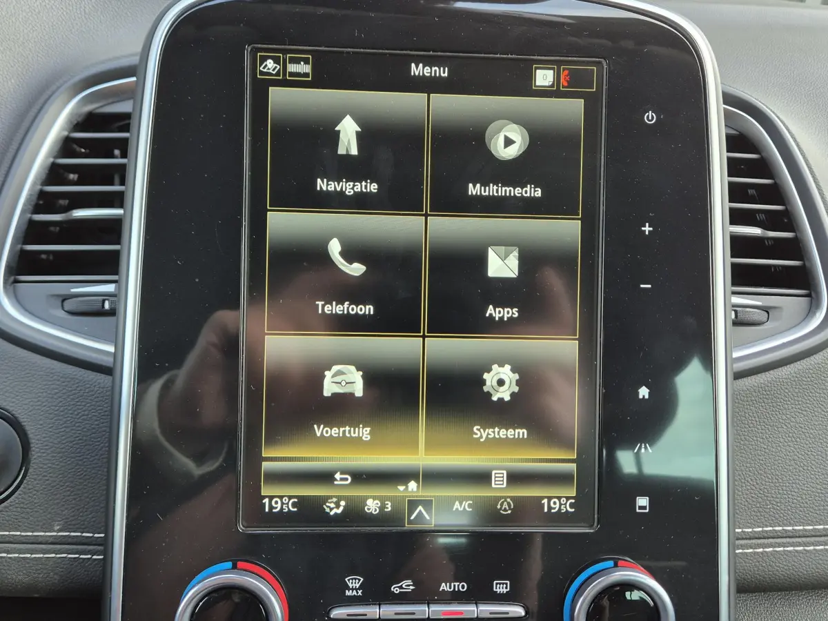 Grand Scénic 1.3 TCe 140 Techno 7pers. Camera, Blind Spot detectie, Navigatie, All Season banden