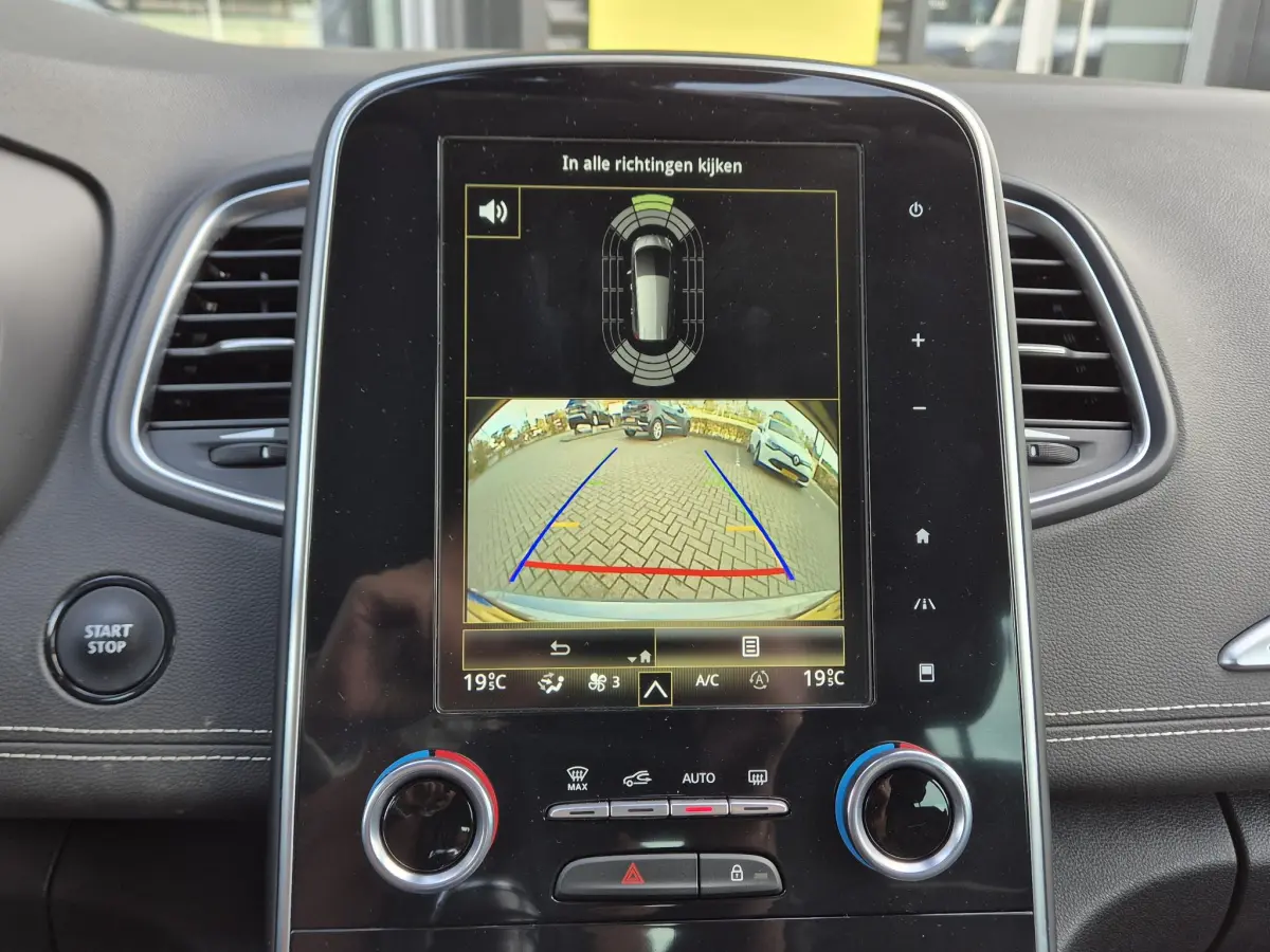 Grand Scénic 1.3 TCe 140 Techno 7pers. Camera, Blind Spot detectie, Navigatie, All Season banden
