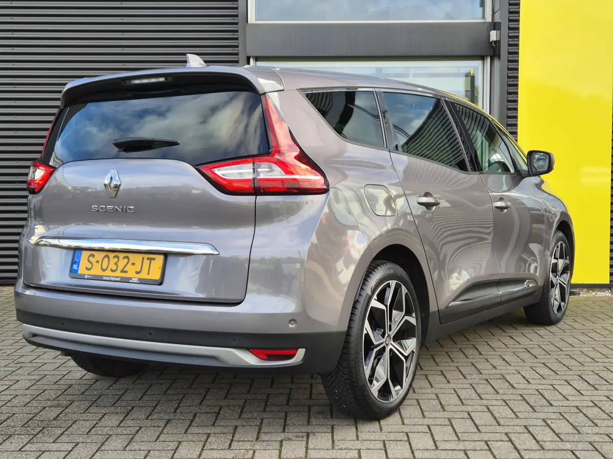 Grand Scénic 1.3 TCe 140 Techno 7pers. Camera, Blind Spot detectie, Navigatie, All Season banden