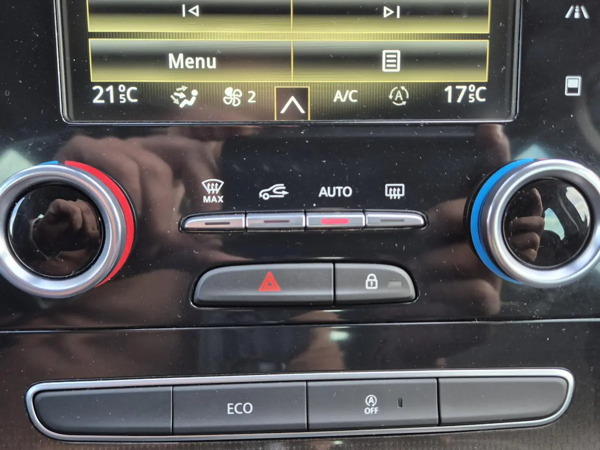 Grand Scénic 1.3 TCe 140 Techno 7pers. Camera, Blind Spot detectie, Navigatie, All Season banden