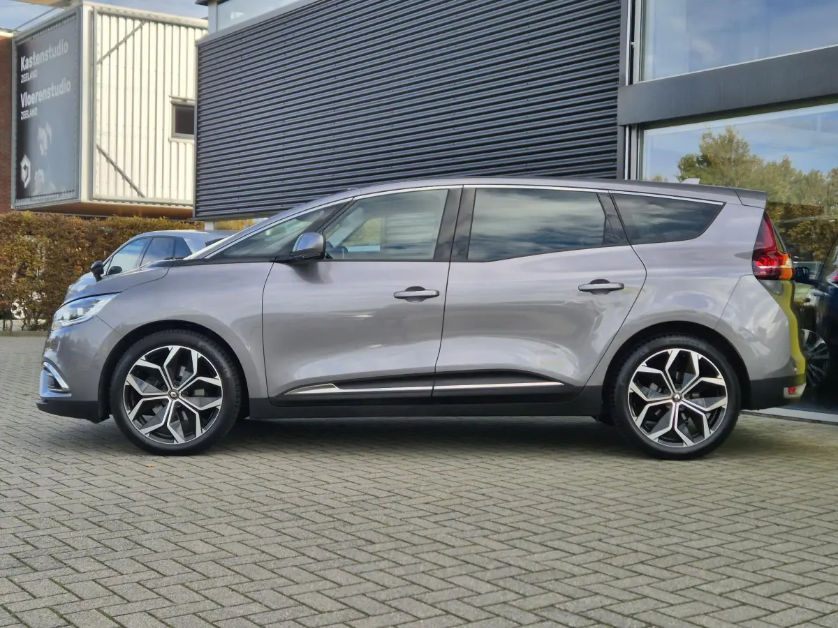 Grand Scénic 1.3 TCe 140 Techno 7pers. Camera, Blind Spot detectie, Navigatie, All Season banden