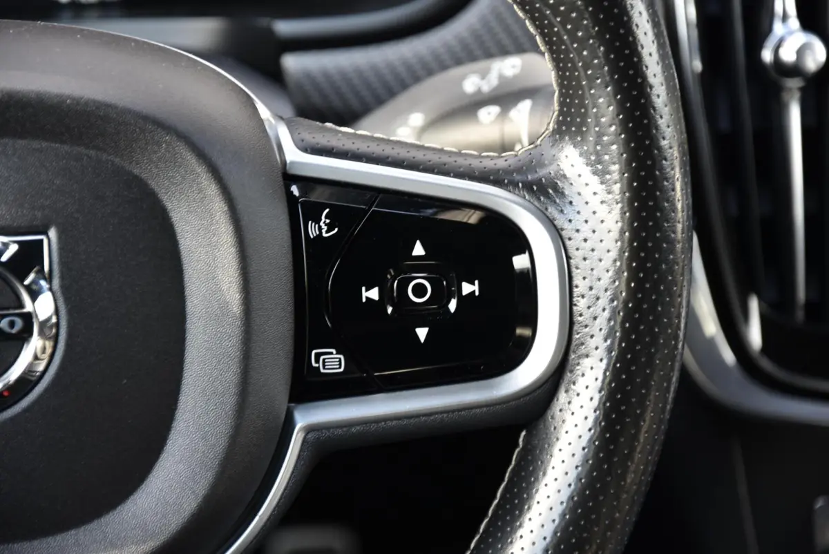 V90 2.0 T4 R-Design Polestar Engineered