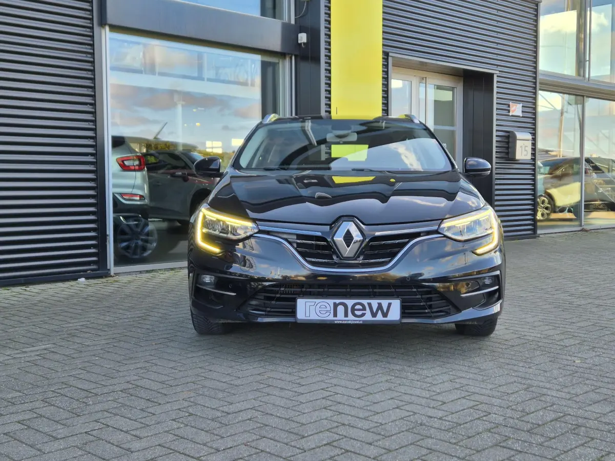Mégane Estate 1.3 TCe 140 EDC AUTOMAAT Business Edt. Trekhaak, All Season banden, Navigatie, Apple/Android