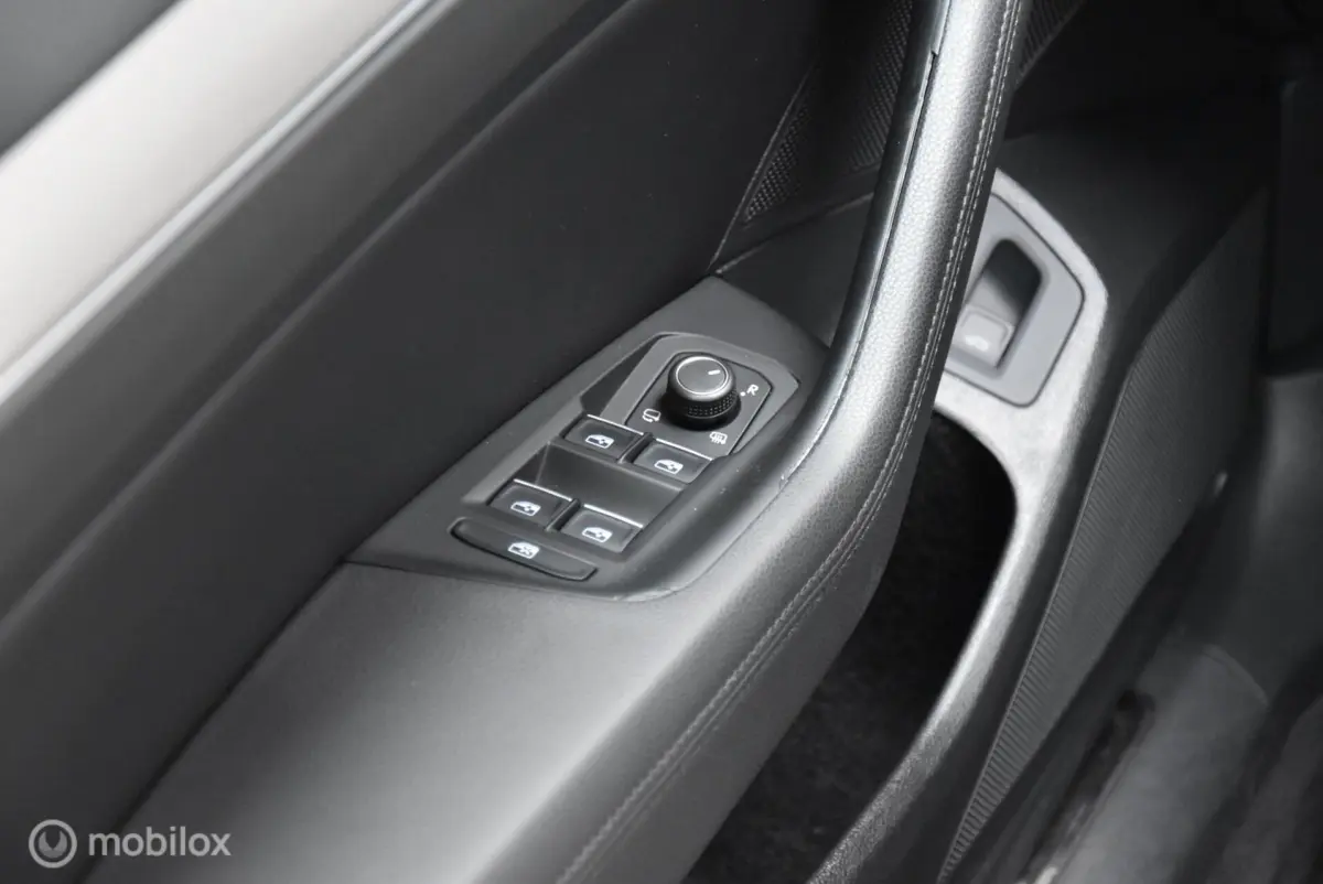 Passat Variant 1.4 TSI | DSG | Stoelverw | Adap Cruise |