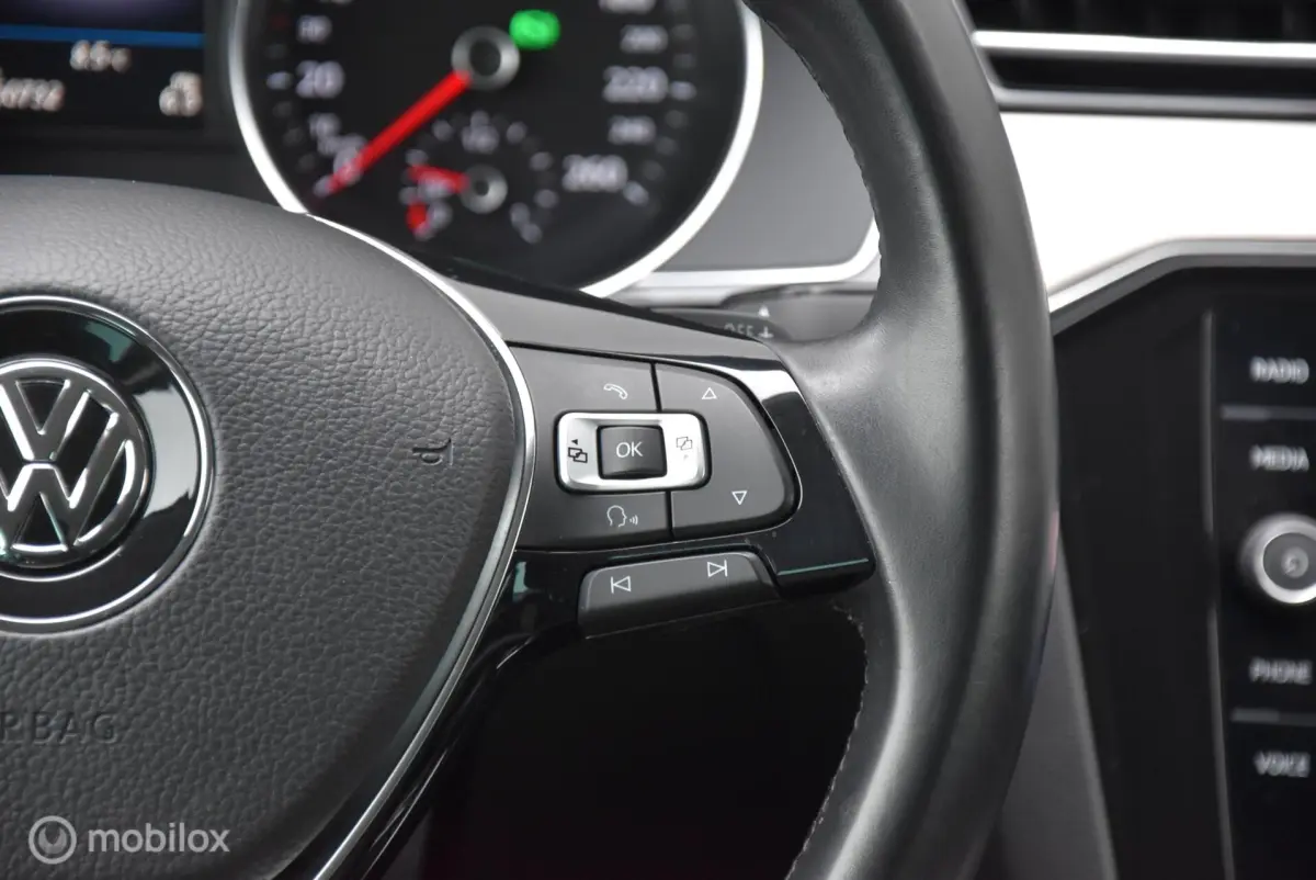 Passat Variant 1.4 TSI | DSG | Stoelverw | Adap Cruise |
