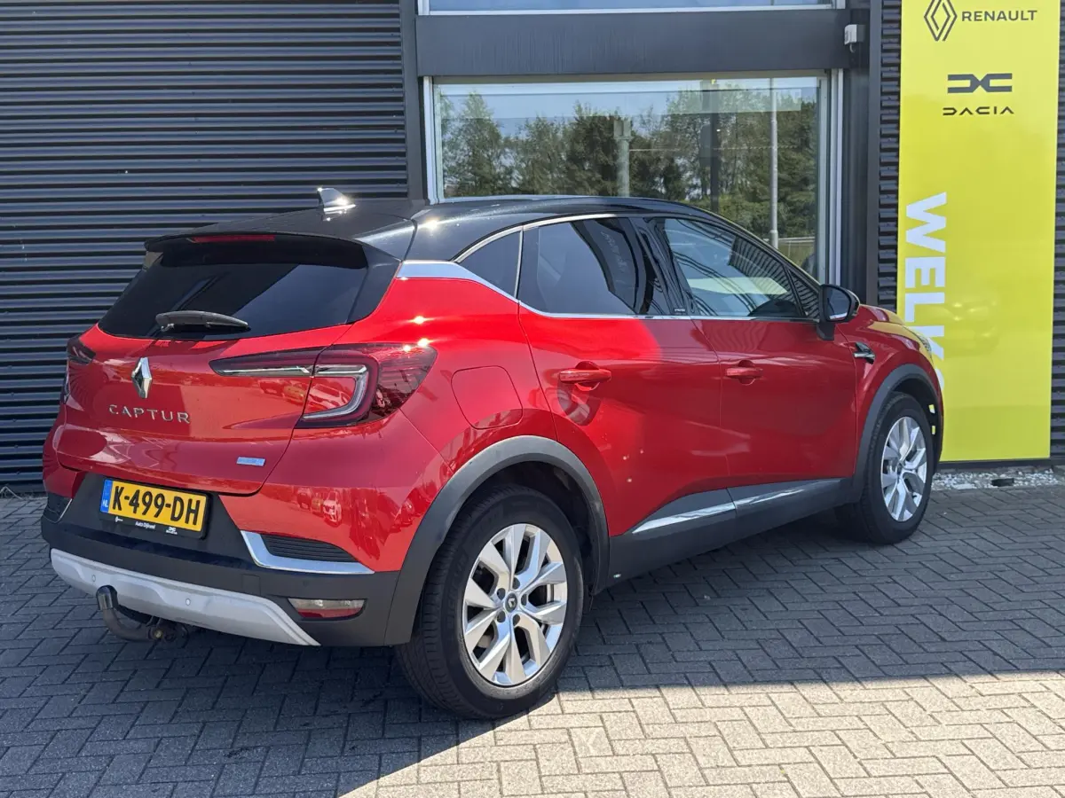 Captur 1.6 E-Tech Plug-in Hybrid 160 Intens Camera, P-sensoren voor, Navigatie, Apple/Android Auto