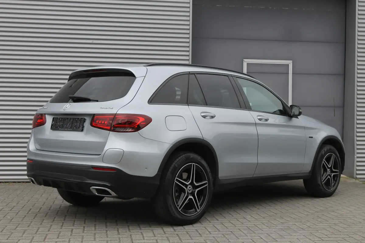 GLC 300e 4MATIC Business Solution AMG I PHEV I Aut. I Navi I Leder I Camera