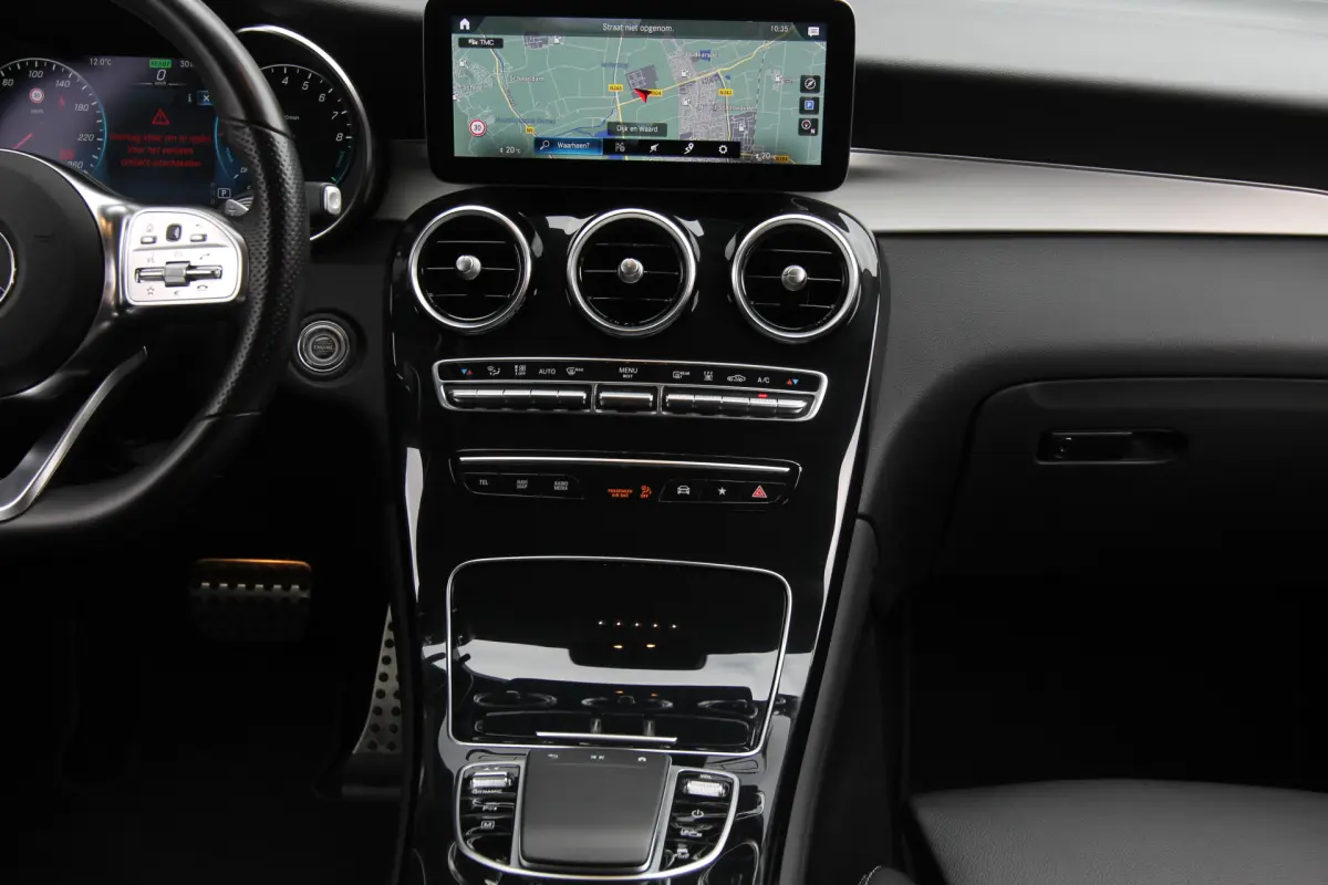 GLC 300e 4MATIC Business Solution AMG I PHEV I Aut. I Navi I Leder I Camera