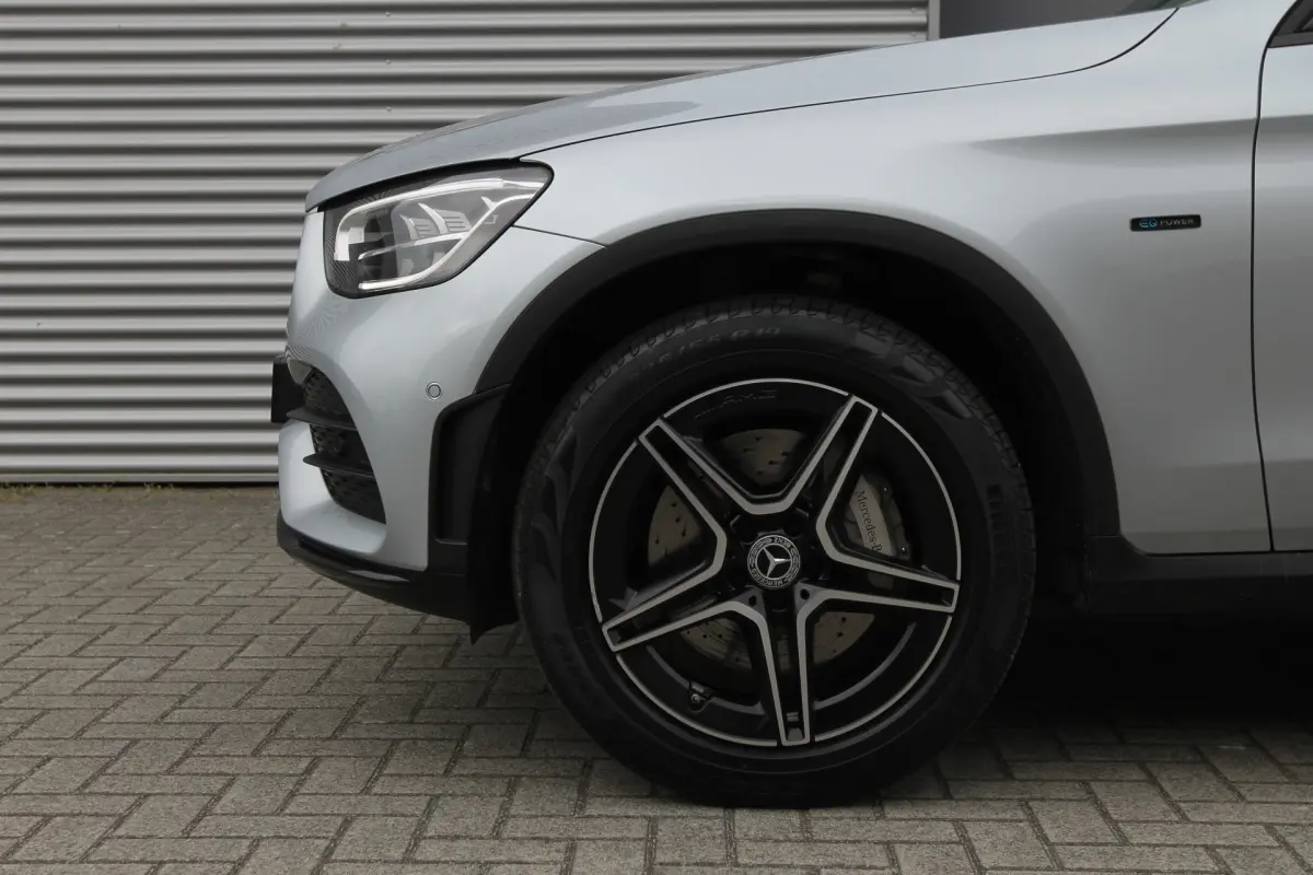 GLC 300e 4MATIC Business Solution AMG I PHEV I Aut. I Navi I Leder I Camera