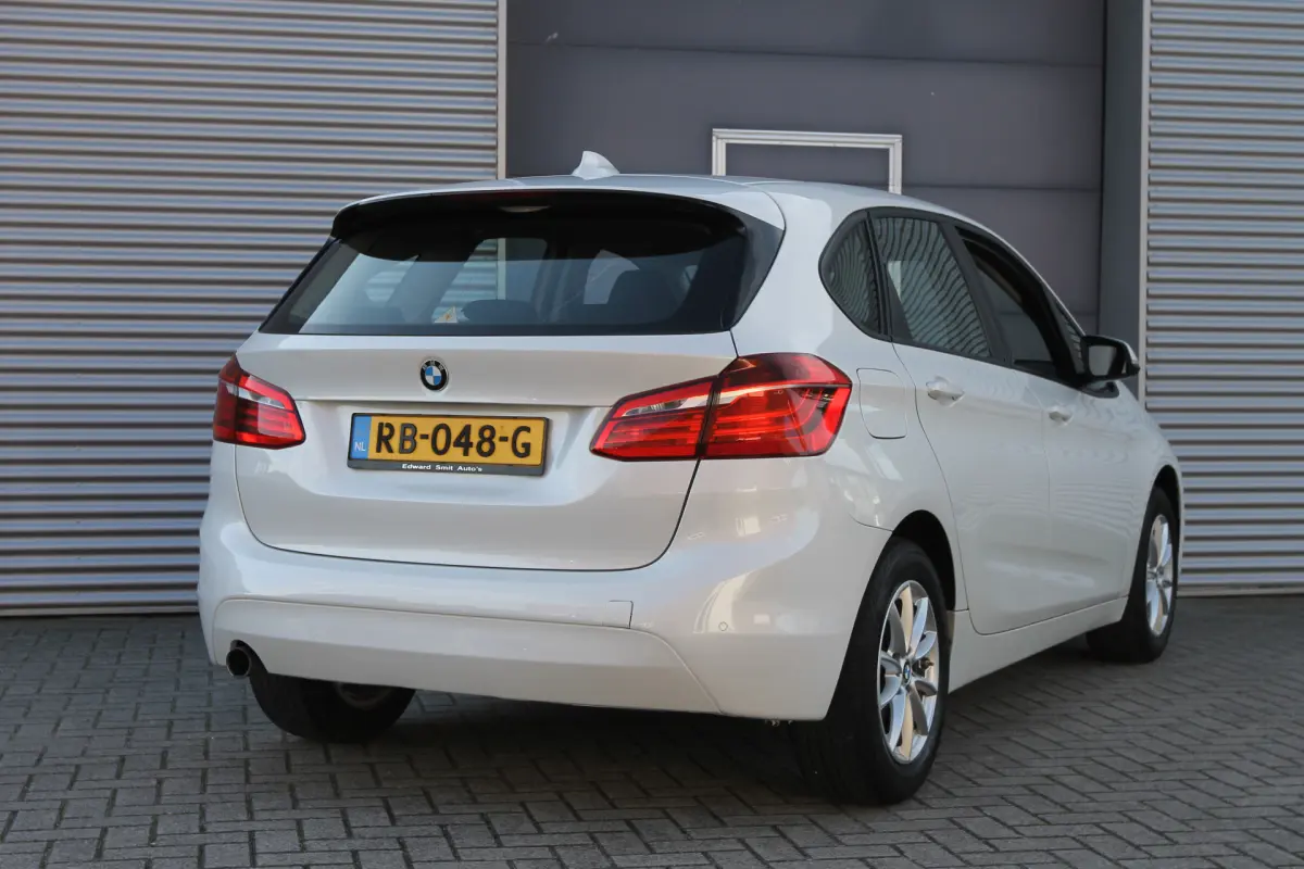 2 Serie Active Tourer 218i Corporate Lease Executive I Aut. I Navi I Climate Control I HUD