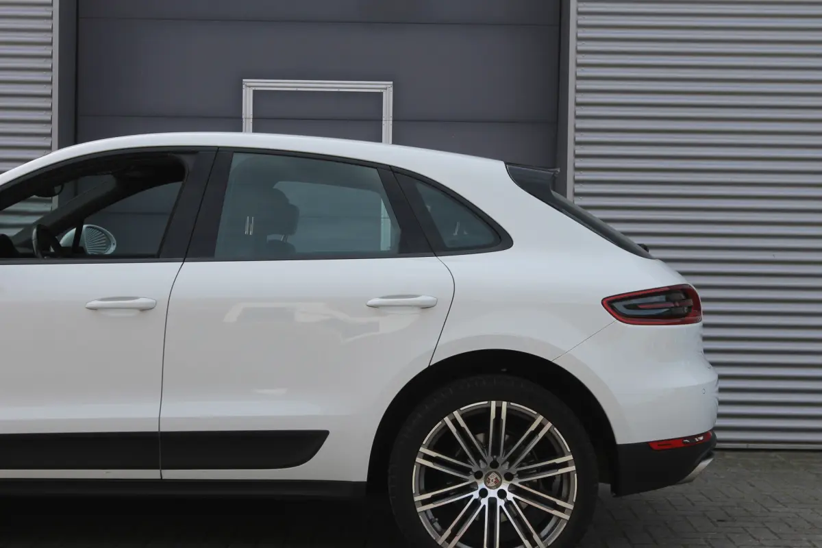 Macan 2.0 I Aut. I Navi I Leder