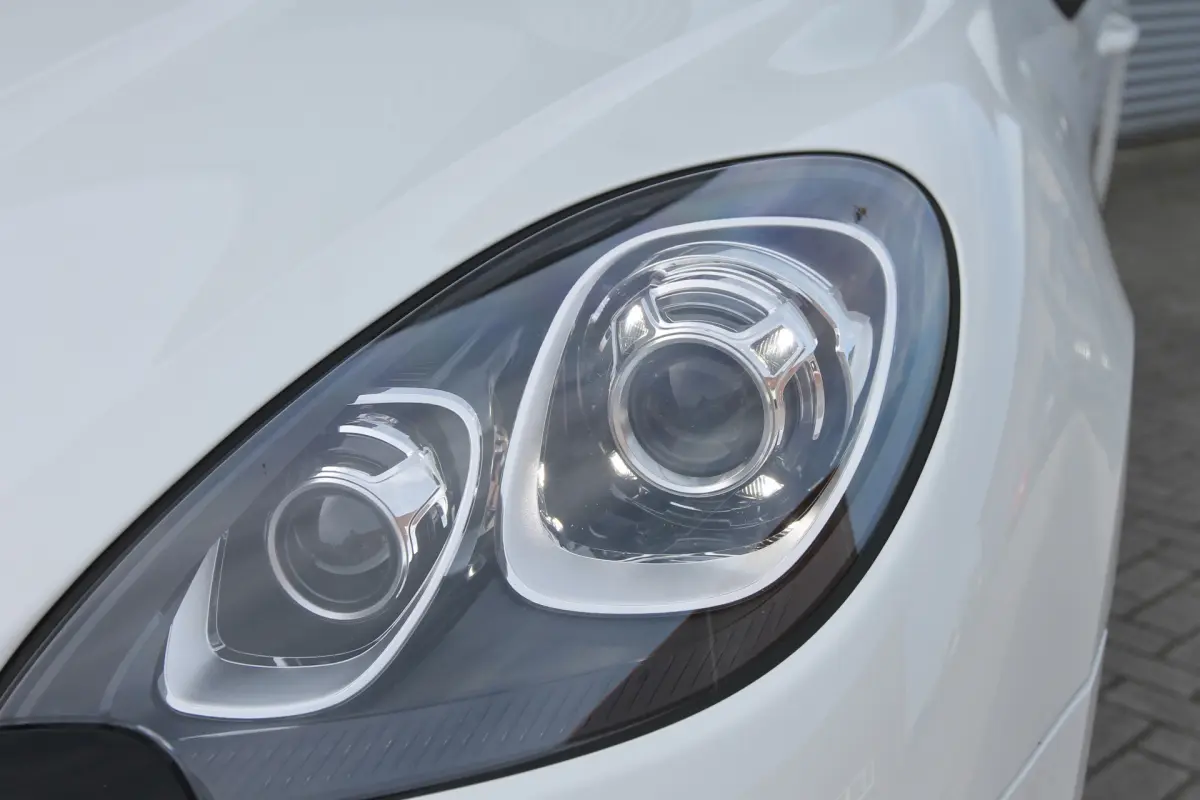 Macan 2.0 I Aut. I Navi I Leder