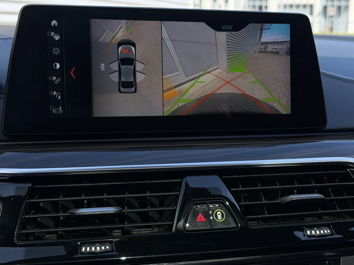 5 Serie M550i xDrive High Executive I Aut. I 463 PK I Leder I Schuifdak I Carplay