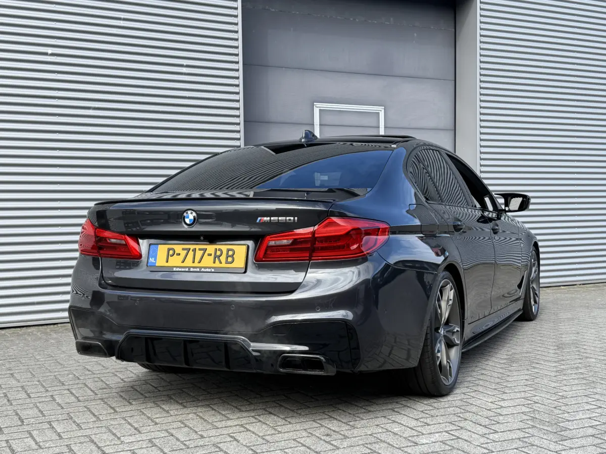 5 Serie M550i xDrive High Executive I Aut. I 463 PK I Leder I Schuifdak I Carplay
