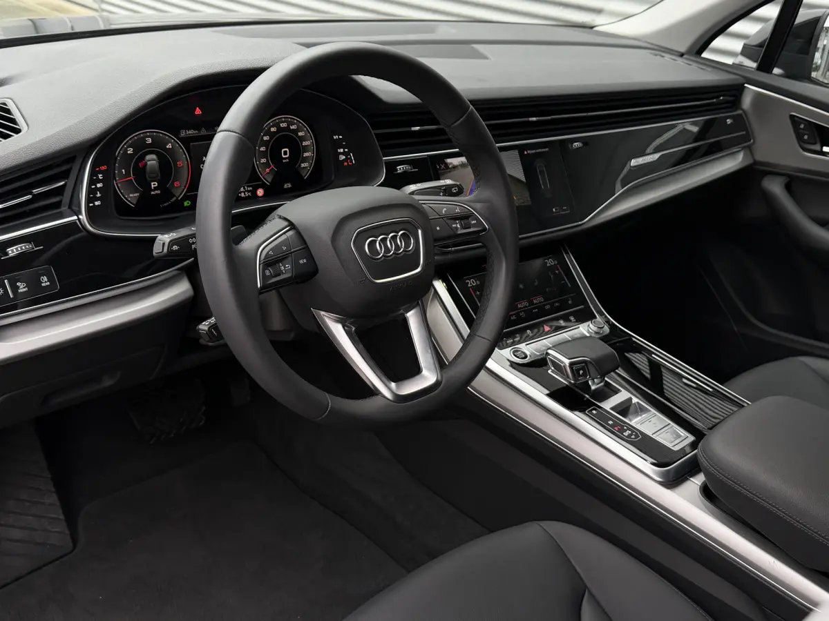 Q7 50 TDI quattro Pro Line I Aut. I 286 PK I Grijs Kenteken I Carplay I Camera