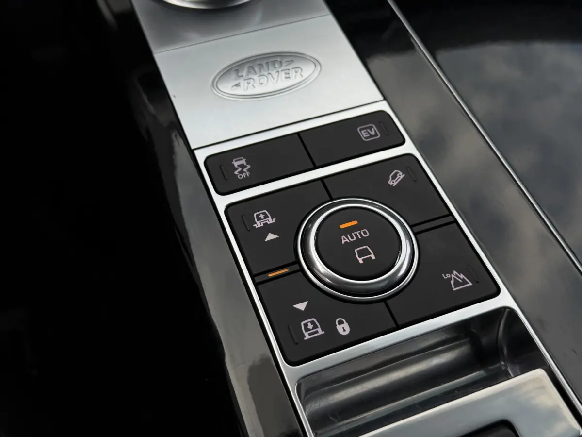 Range Rover P400e Vogue I PHEV I Aut. I Pano.dak I Carplay I Camera I Leder