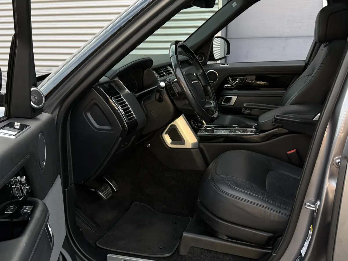 Range Rover P400e Vogue I PHEV I Aut. I Pano.dak I Carplay I Camera I Leder