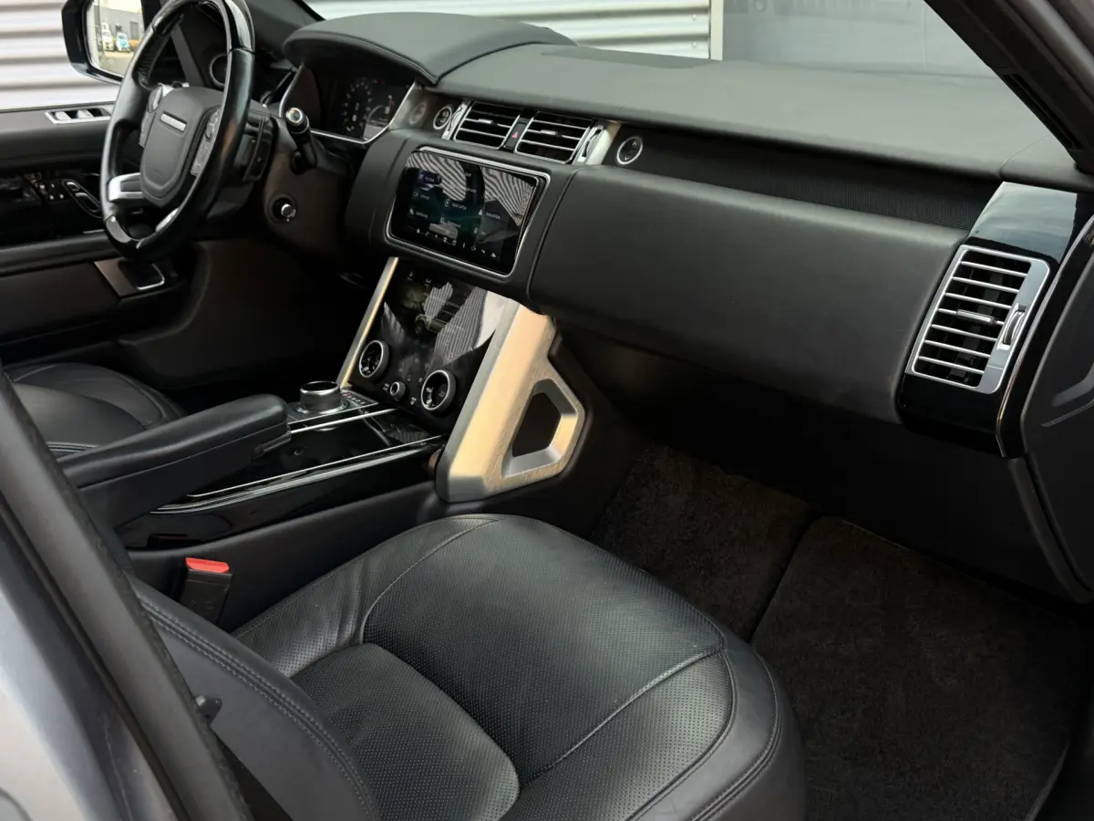 Range Rover P400e Vogue I PHEV I Aut. I Pano.dak I Carplay I Camera I Leder
