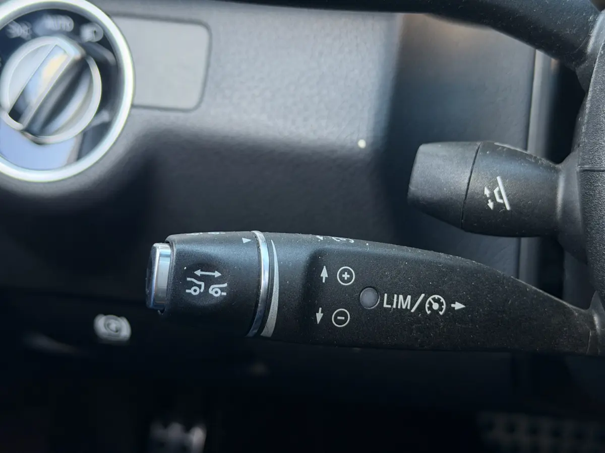 E-Klasse Estate 300 BlueTEC HYBRID Prestige Avantgarde AMG I Aut. I Leder I Schuifdak I Navi