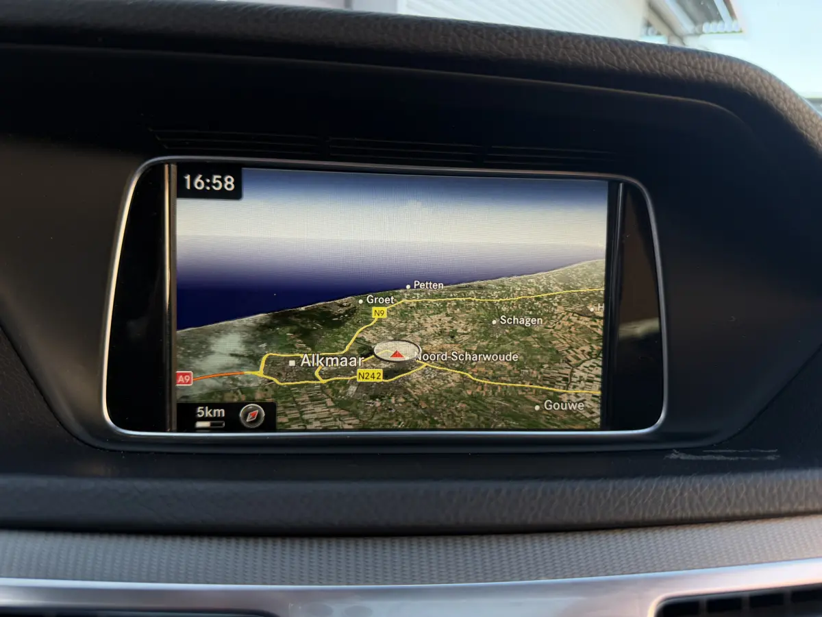 E-Klasse Estate 300 BlueTEC HYBRID Prestige Avantgarde AMG I Aut. I Leder I Schuifdak I Navi