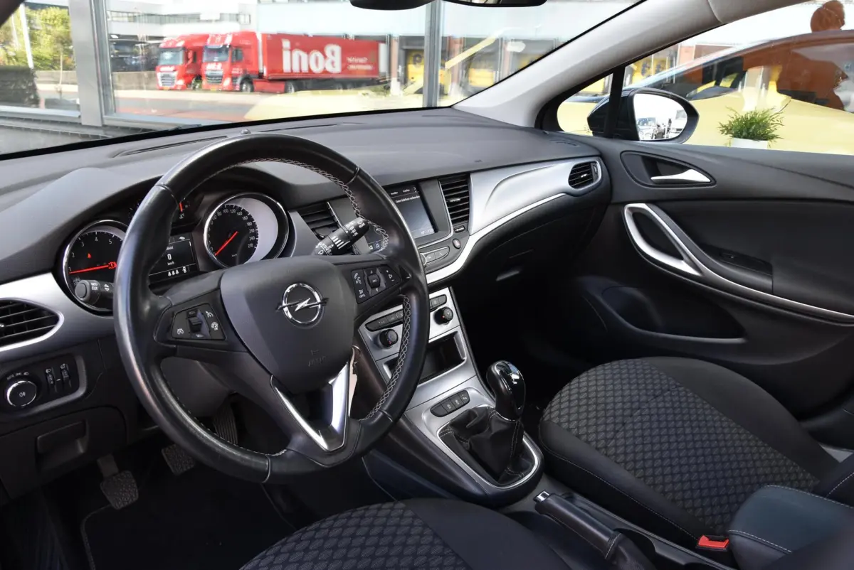 Astra 1.2 Business Edition | Carplay | Cruise | Trekhaak |