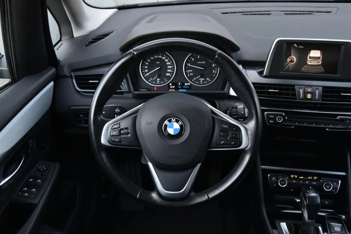 2 Serie Active Tourer 218i | Cruise | Climate | Trekhaak |