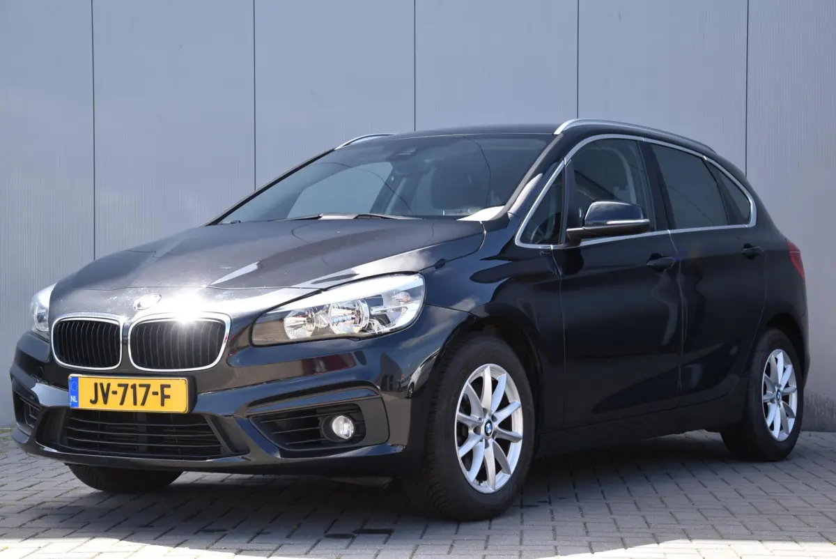 2 Serie Active Tourer 218i | Cruise | Climate | Trekhaak |