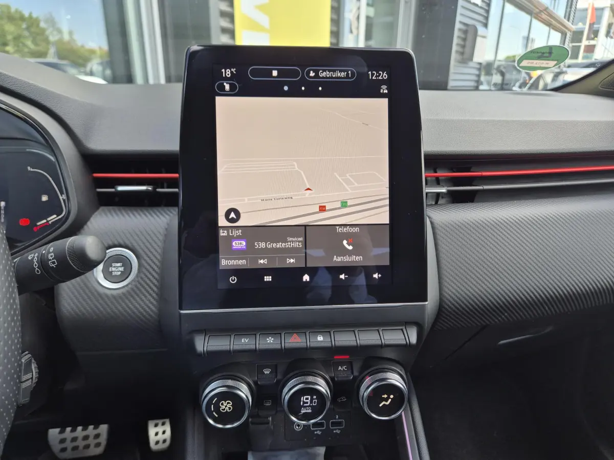 Clio 1.6 E-Tech Hybrid 140 R.S. Line Camera, Navigatie, All Season banden, Sportinterieur, Apple/Android
