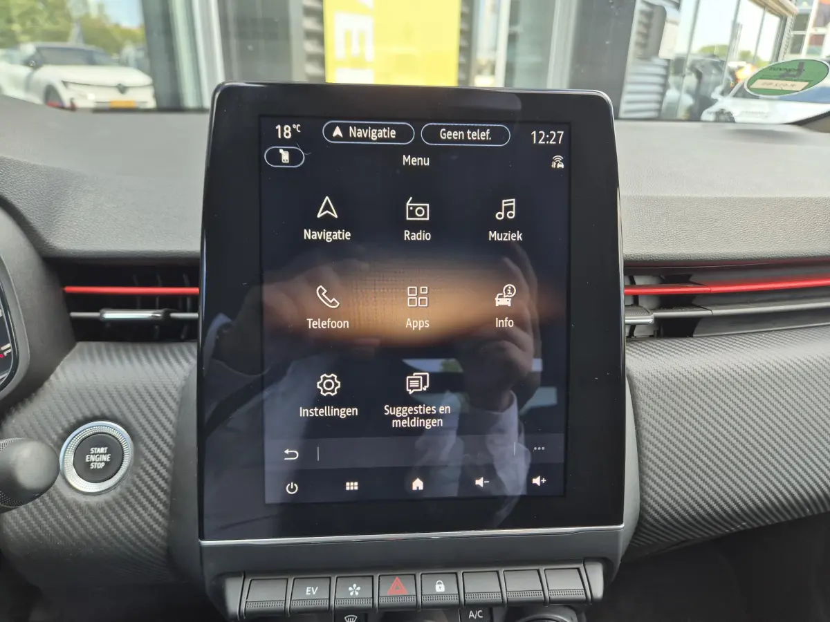 Clio 1.6 E-Tech Hybrid 140 R.S. Line Camera, Navigatie, All Season banden, Sportinterieur, Apple/Android