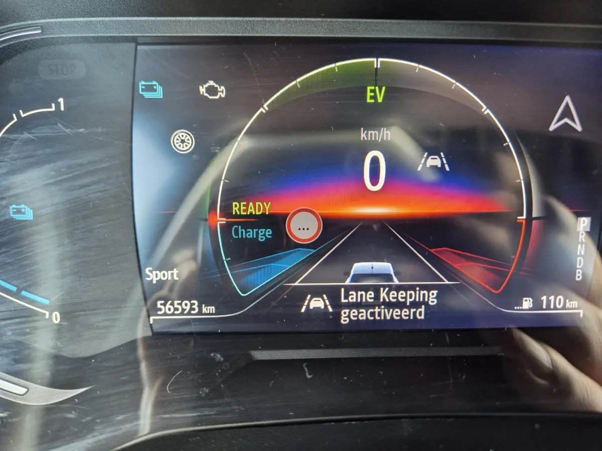 Clio 1.6 E-Tech Hybrid 140 R.S. Line Camera, Navigatie, All Season banden, Sportinterieur, Apple/Android